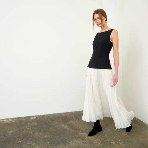 Moon River | Black & Ivory Tulle Midi Dress | Urban Outfitters Brand | NWT - Picture 5 of 12